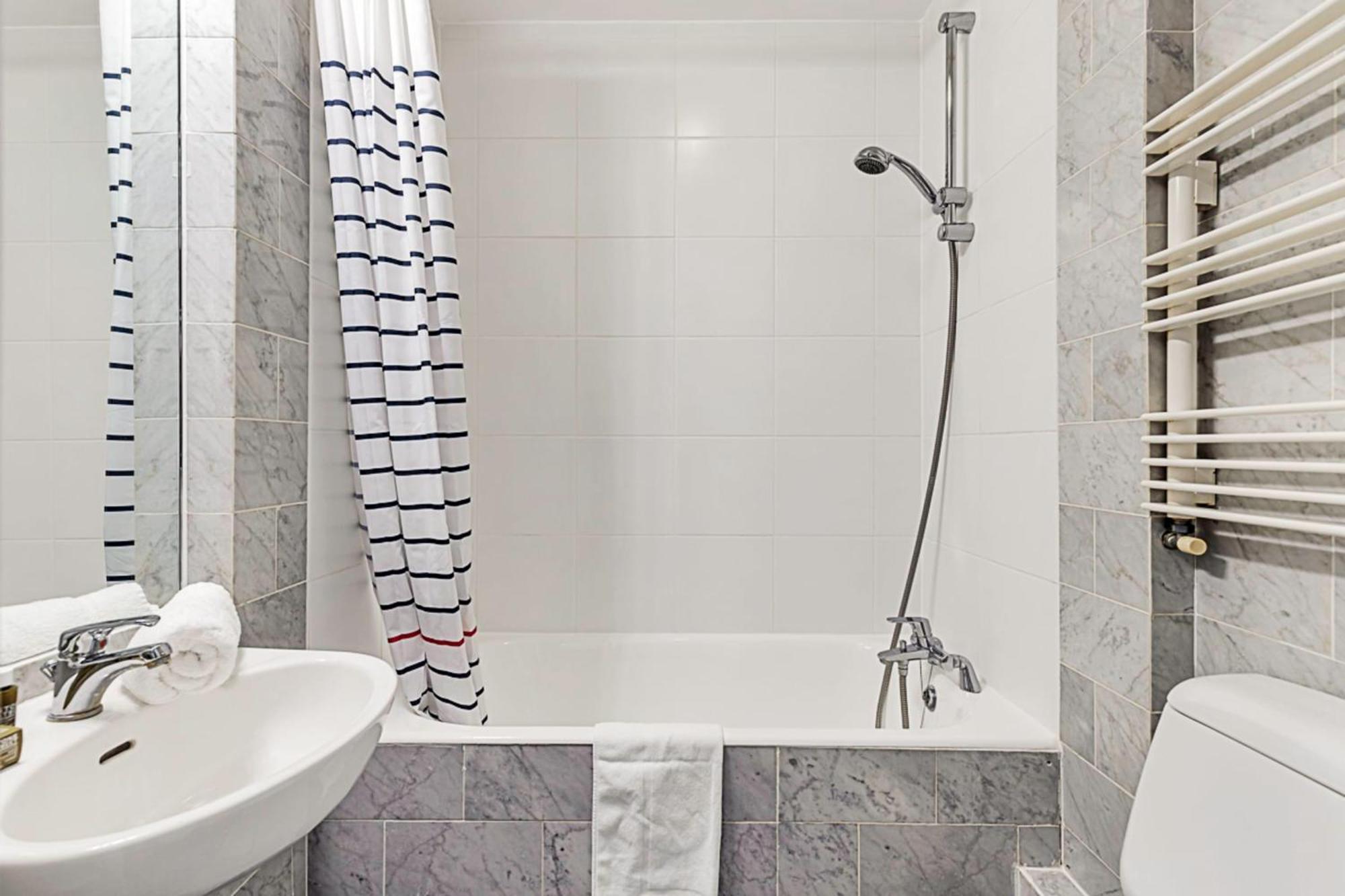 A One-bedroom Situated In Apartment London