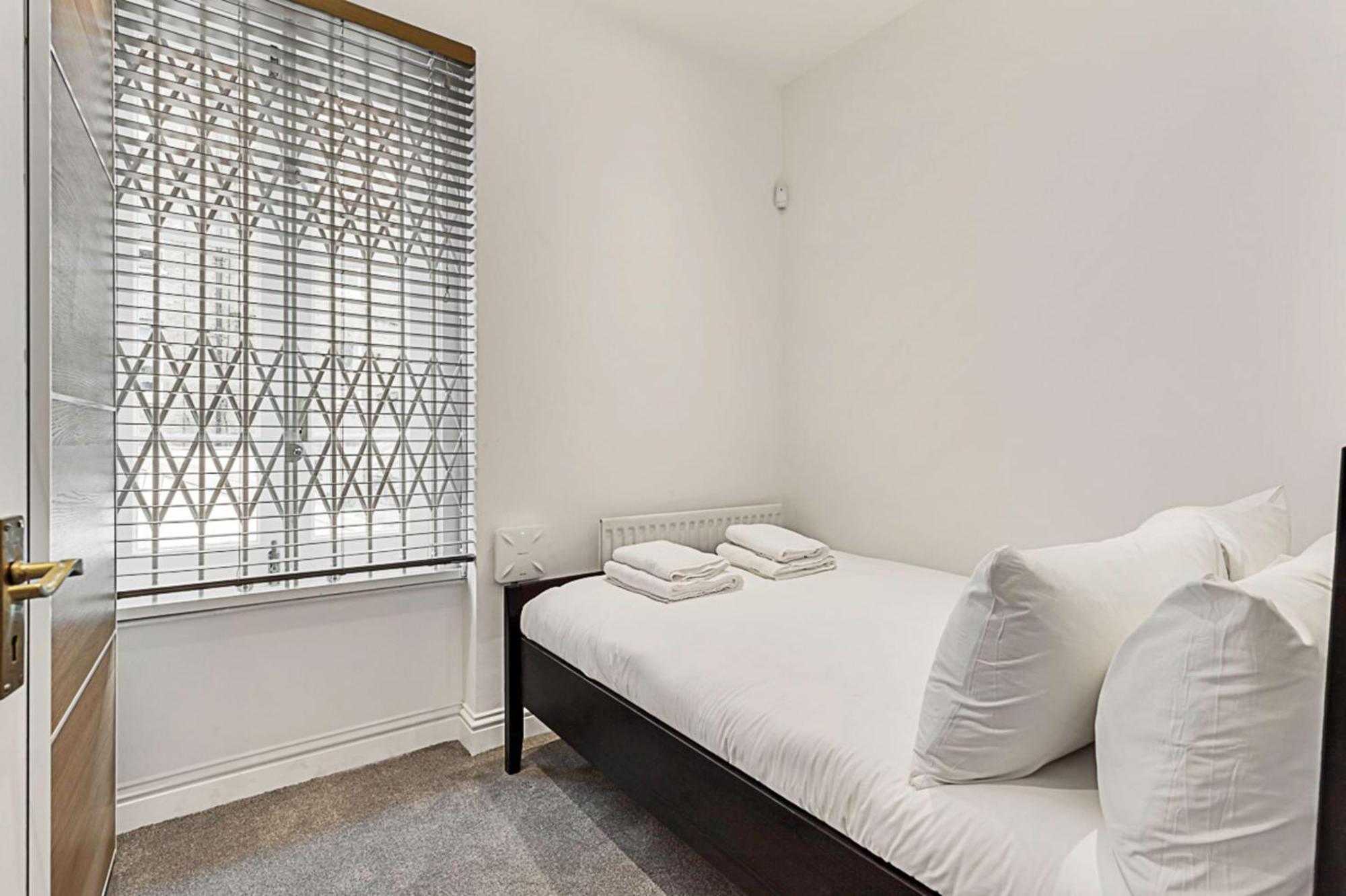 Apartment A One-bedroom Situated In London
