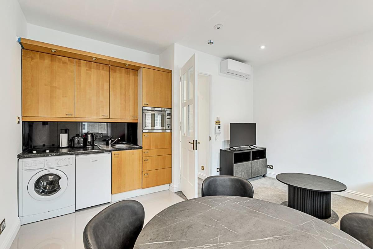 A One-bedroom Situated In Apartment *